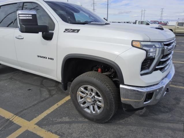 2024 Chevrolet Silverado 3500HD LTZ Crew Cab 4WD