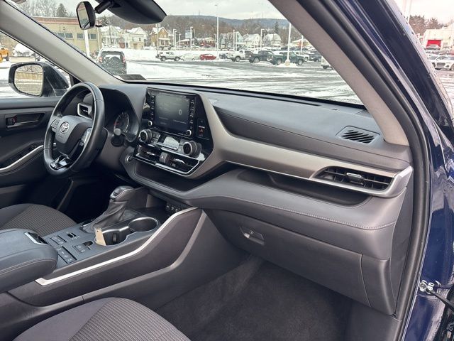 used 2021 Toyota Highlander car, priced at $29,979