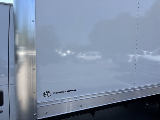 New 2027 White Ford 16FT BOX/LIFTGATE image 17