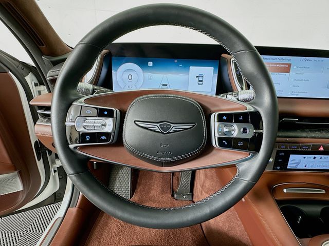 2023 Genesis G90  11