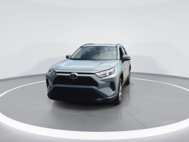 Used 2023 Green Toyota XLE image 3
