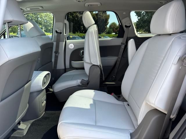 New 2026 White Hyundai Limited image 9