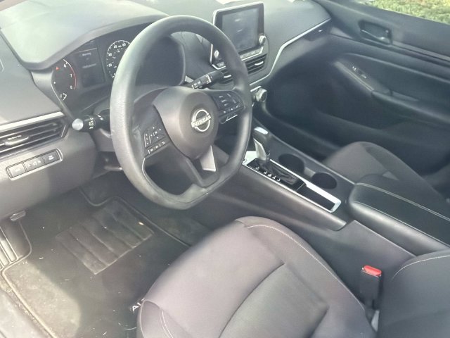 Used 2025 Nissan Altima Sedan