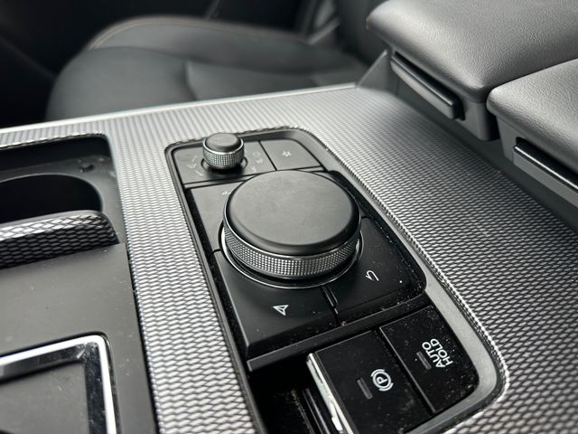 Used 2024 Blue Mazda Preferred image 17