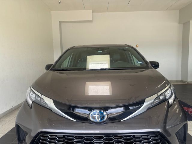 2022 Toyota Sienna XSE Gray at Tom Peacock Cadillac