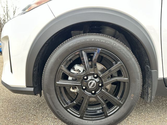 Used 2024 White Nissan SR image 20