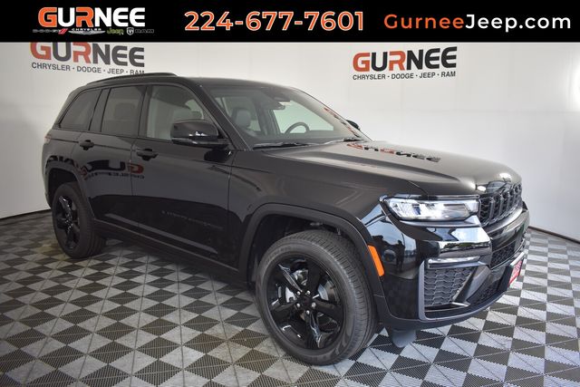 Diamond Black Crystal Pearlcoat 2026 Jeep Grand Cherokee SUV / Crossover Four-Wheel Drive 8-Speed Automatic