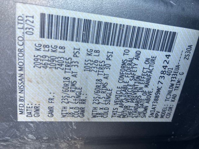 Used 2021 Gray Nissan SV image 14