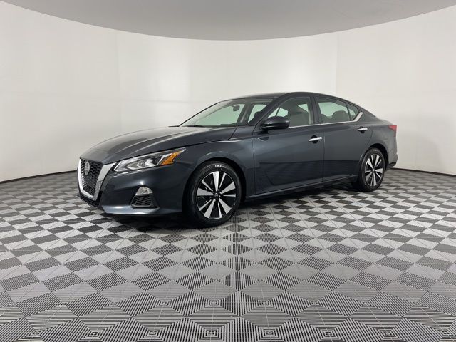 2022 Nissan Altima 2.5 SV 5