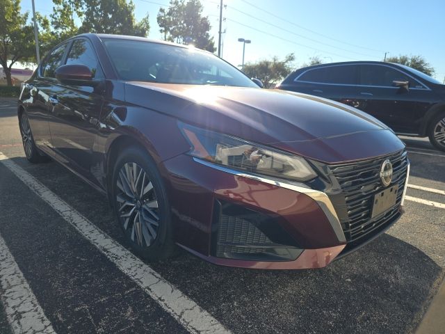 2023 Nissan Altima SV