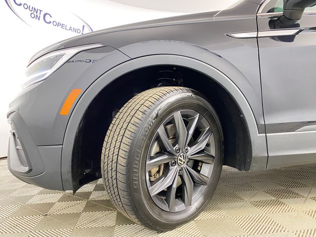 2022 Volkswagen Tiguan 2.0T SE photo