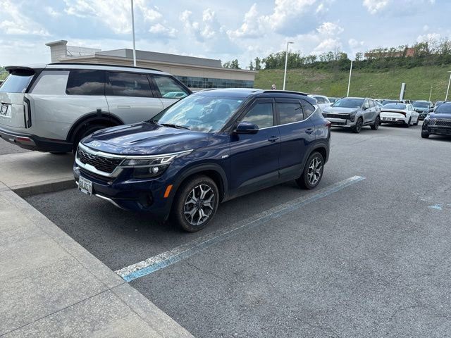 Dark Ocean Blue 2023 Kia Seltos EX AWD SUV / Crossover All-Wheel Drive Continuously Variable Transmission