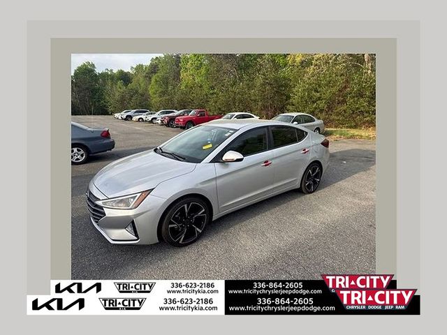 Symphony Silver 2019 Hyundai Elantra SE FWD Sedan Front-Wheel Drive 6-Speed Automatic