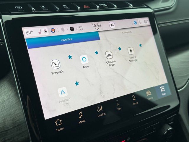 View vehicle photo 3