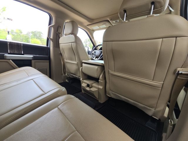 2018 Ford F-150 Lariat:45410C1