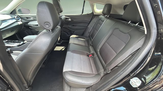 Used 2025 Black Chevrolet LT image 19