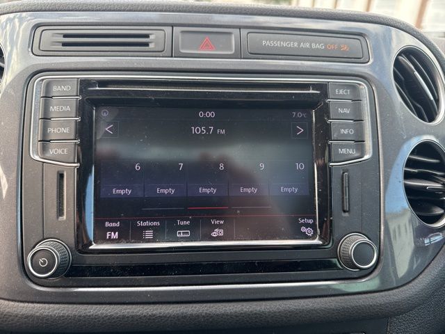 2016 Gray Volkswagen Tiguan SE AWD SUV