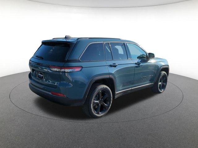 new 2026 Jeep Grand Cherokee car, priced at $43,550