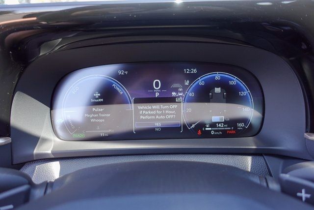 new 2025 Toyota Crown Signia car