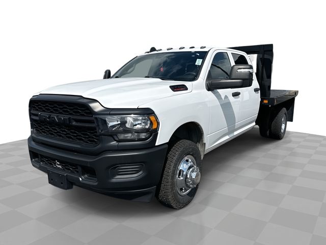 2024 RAM 3500 Chassis Tradesman Crew Cab LB DRW 4WD