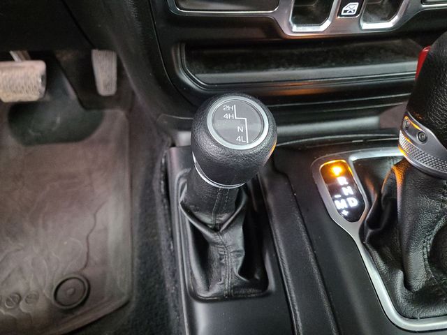 2021 – Jeep – Wrangler