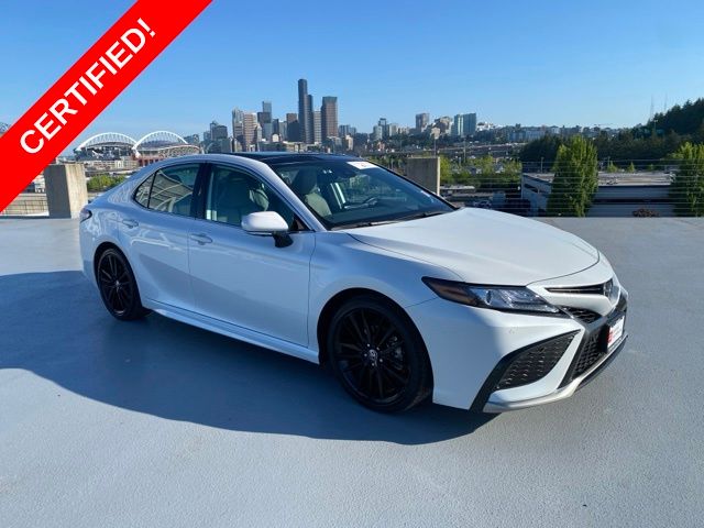 White (Wind Chill Pearl) 2024 Toyota Camry XSE V6 FWD Sedan Front-Wheel Drive 8-Speed Automatic
