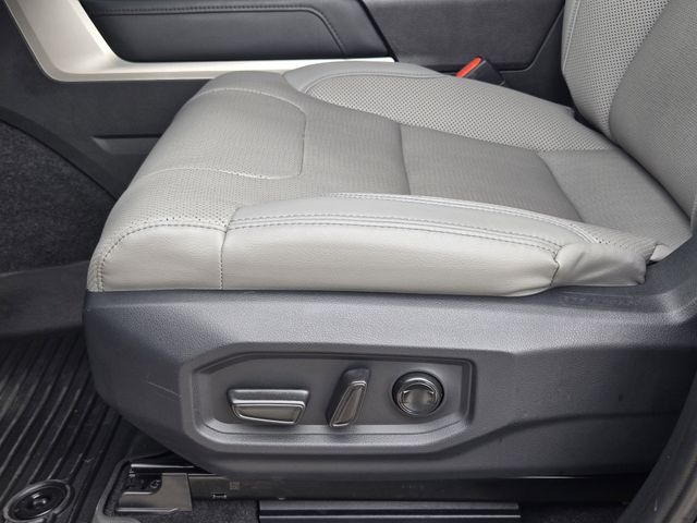 2023 Toyota Tundra Hybrid Limited photo