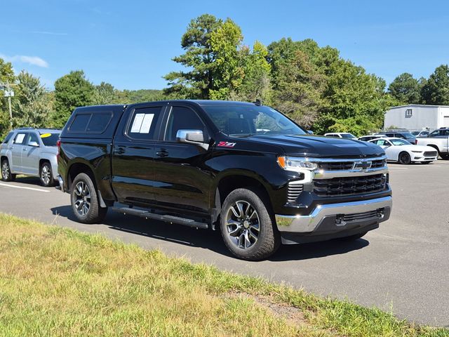 Used 2025 Black Chevrolet LT image 15