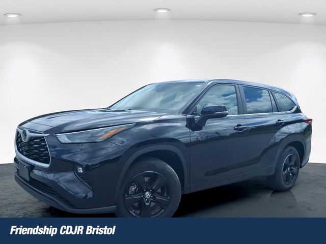 Midnight Black Metallic 2023 Toyota Highlander SUV / Crossover Front-Wheel Drive 8-Speed Automatic