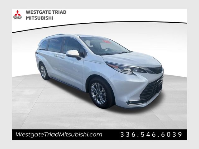 Toyota Sienna Platinum 7-Passenger AWD