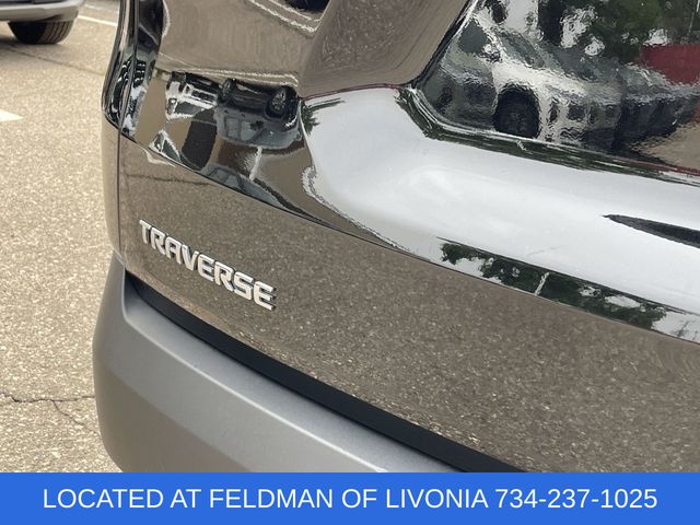 Used 2022 Chevrolet Traverse For Sale in Livonia, MI