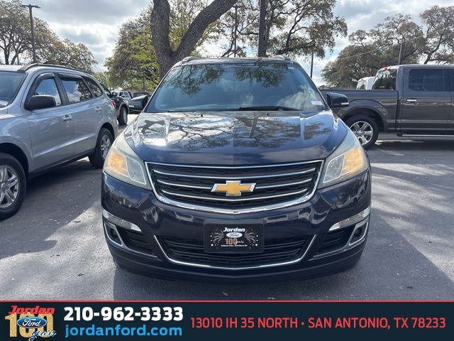 Used Car 2015 Chevrolet Traverse  2lt For Sale Under $10,000 In San Antonio, Texas