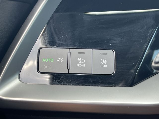 Used 2024  Audi Premium image 30