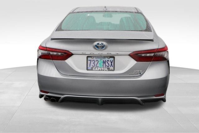 2022 Toyota Camry Hybrid XSE 21