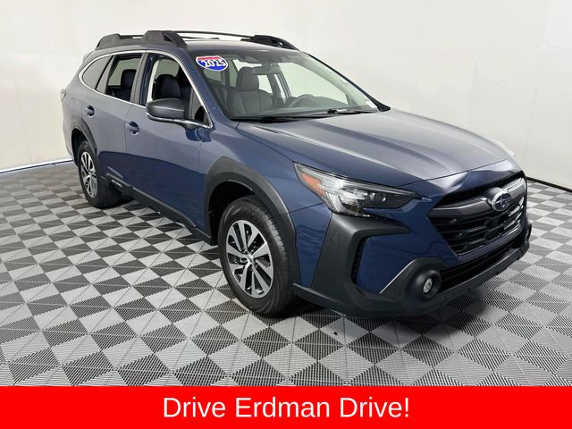2025 Subaru Outback -'s photo