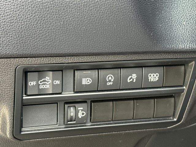 Used 2024  Toyota SR5 image 20