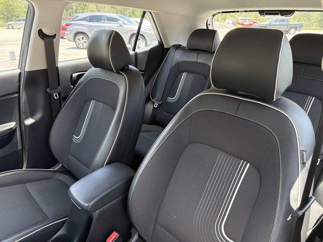 Used 2023 Hyundai Venue SUV