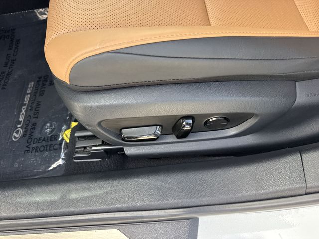 Used 2024 Lexus ES Sedan