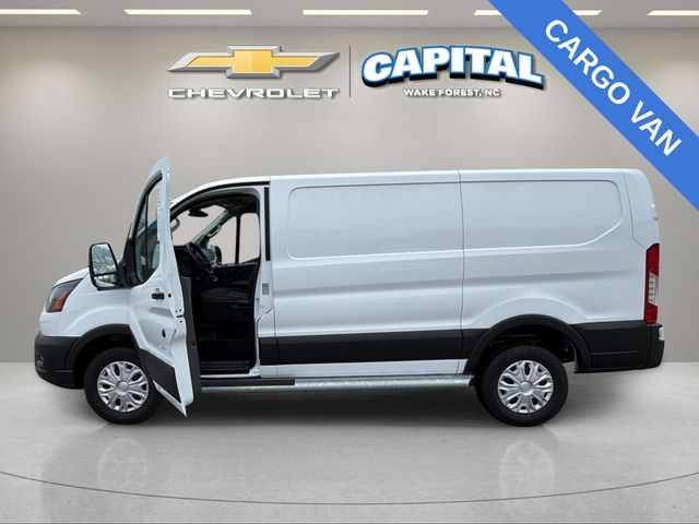 Used 2025 White Ford Base image 3