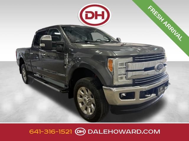  2017 Ford F-250 Super Duty Lariat Crew Cab 4WD   