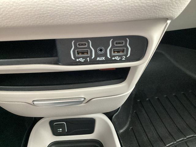 Used Car 2023 Chrysler Pacifica  Touring L For Sale Under $30,000 In San Antonio, Texas