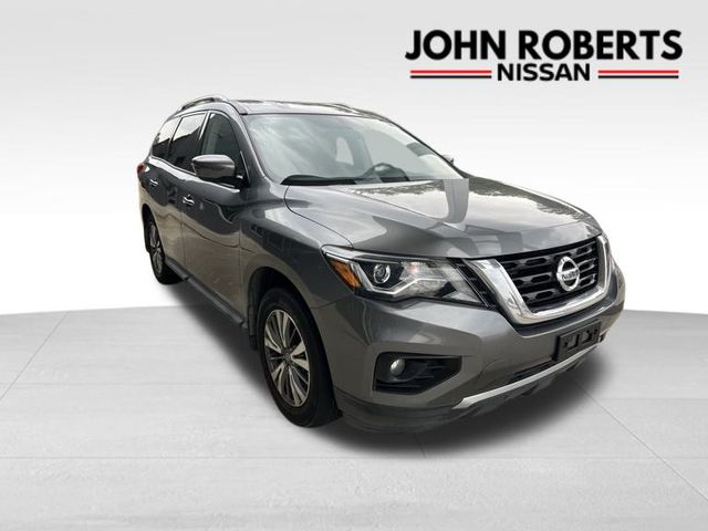 2020 Nissan Pathfinder SV 6