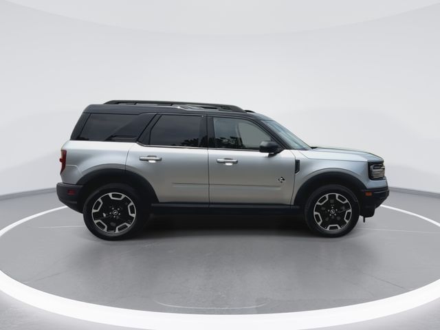 Used 2023 Silver Ford Outer Banks image 12