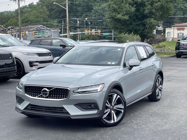 2024 Volvo V60 Cross Country B5 Plus AWD