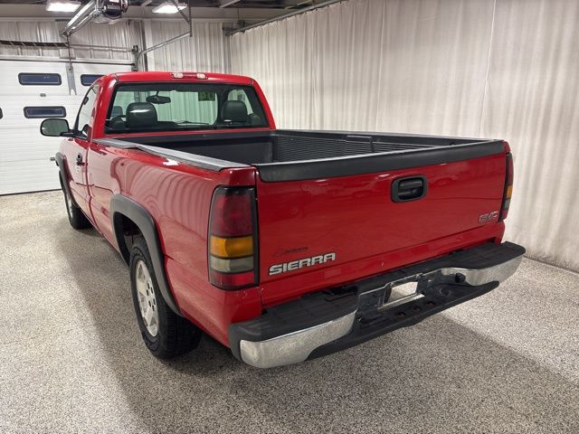 2004 GMC Sierra 1500 Work Truck photo