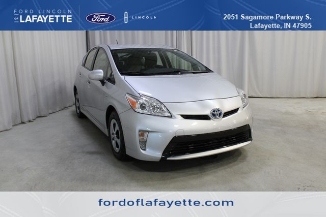Classic Silver Metallic 2015 Toyota Prius Three Hatchback Front-Wheel Drive Continuously Variable Transmission