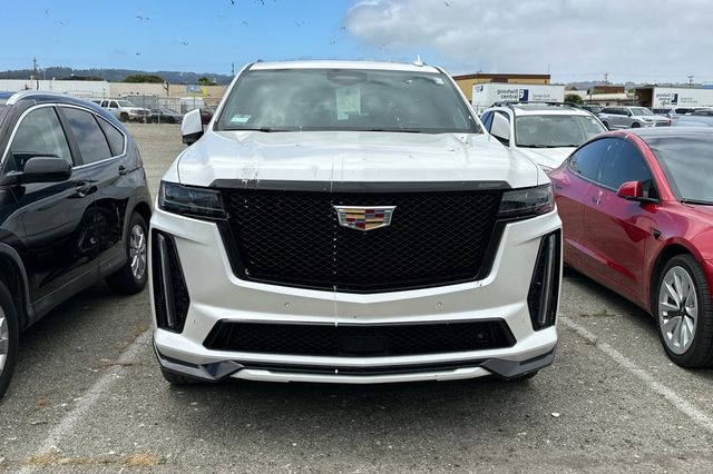 Used 2024 White Cadillac V-Series image 3