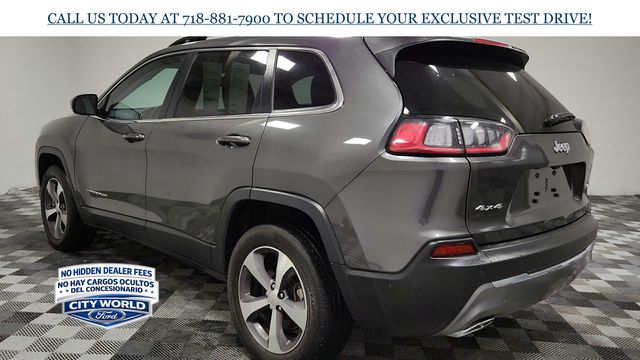 View vehicle photo 6