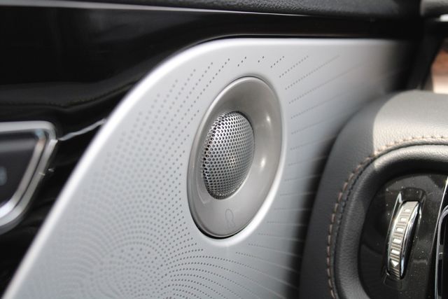 New 2026 Black Lincoln Reserve image 7