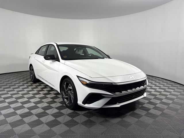 New 2025 Hyundai Elantra For Sale in Indianapolis, IN